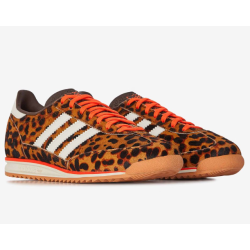 Les Adidas Originals SL 72 OG Pony Hair sont des sneakers rétro au motif léopard en poils, au style audacieux et original, idéal